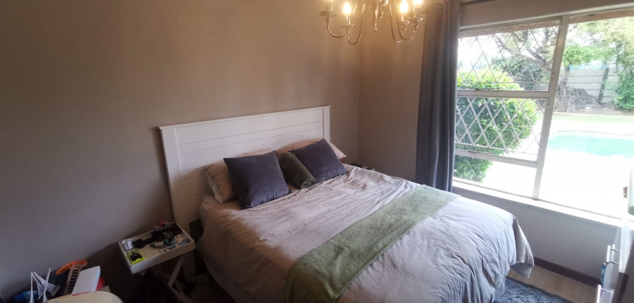 To Let 4 Bedroom Property for Rent in Brackenhurst Gauteng