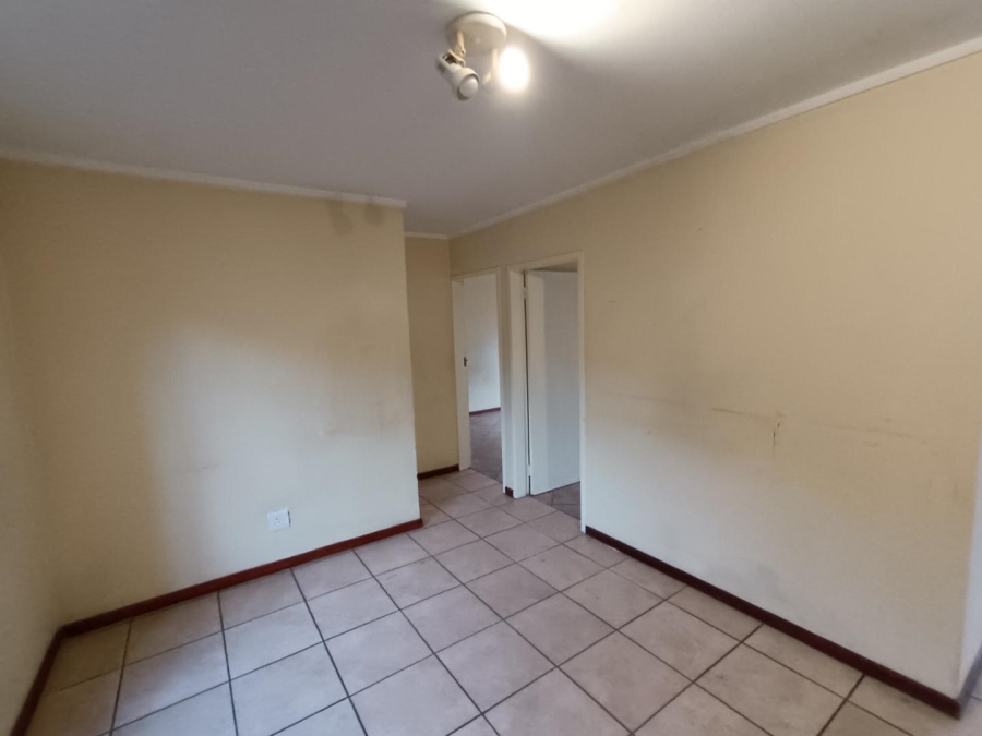 2 Bedroom Property for Sale in The Reeds Gauteng