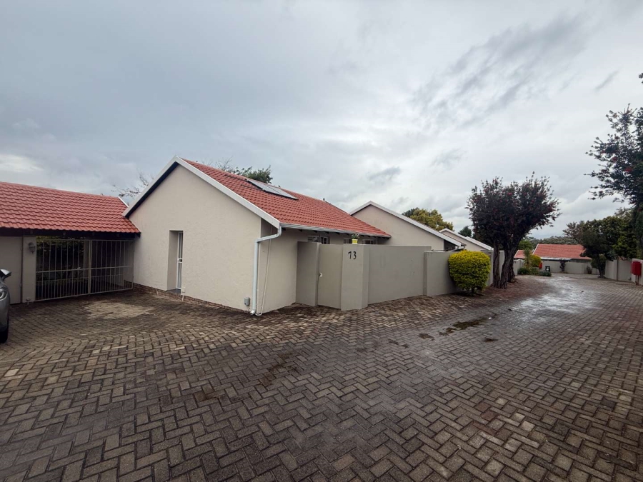 To Let 2 Bedroom Property for Rent in Northwold Gauteng