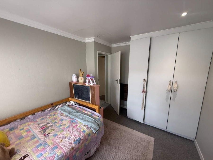To Let 2 Bedroom Property for Rent in Northwold Gauteng