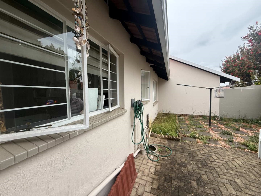 To Let 2 Bedroom Property for Rent in Northwold Gauteng