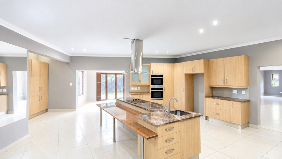 7 Bedroom Property for Sale in Bryanston Gauteng