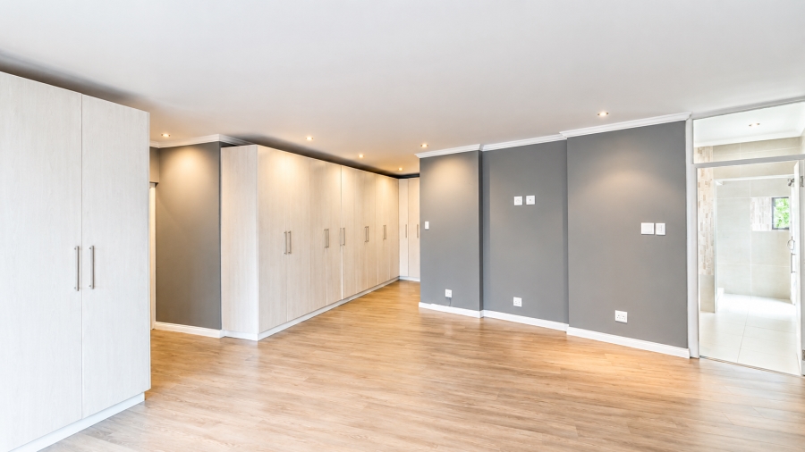 7 Bedroom Property for Sale in Bryanston Gauteng
