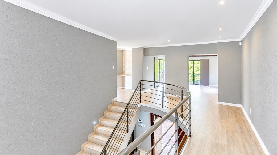 7 Bedroom Property for Sale in Bryanston Gauteng