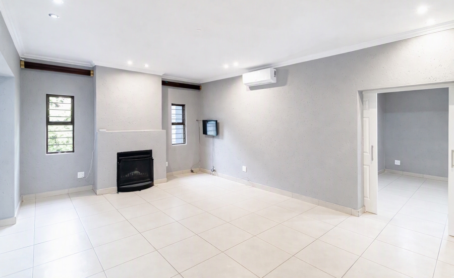 7 Bedroom Property for Sale in Bryanston Gauteng