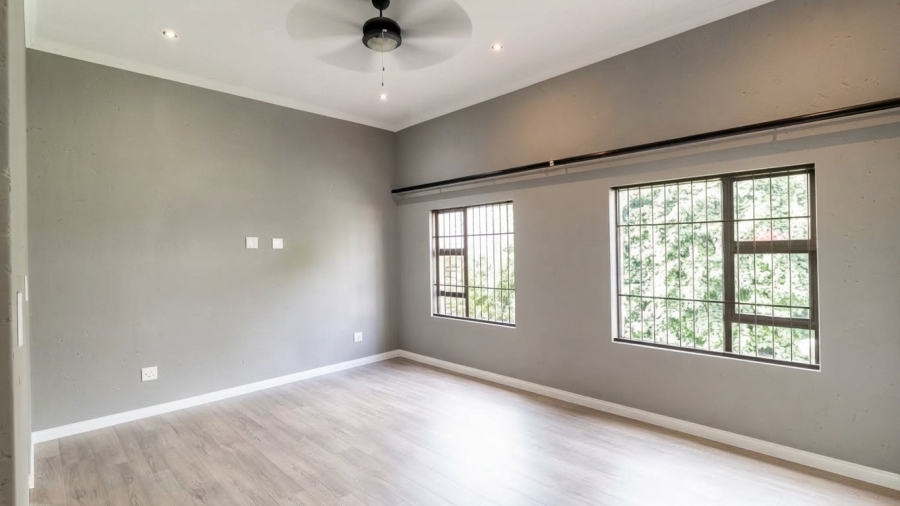 7 Bedroom Property for Sale in Bryanston Gauteng