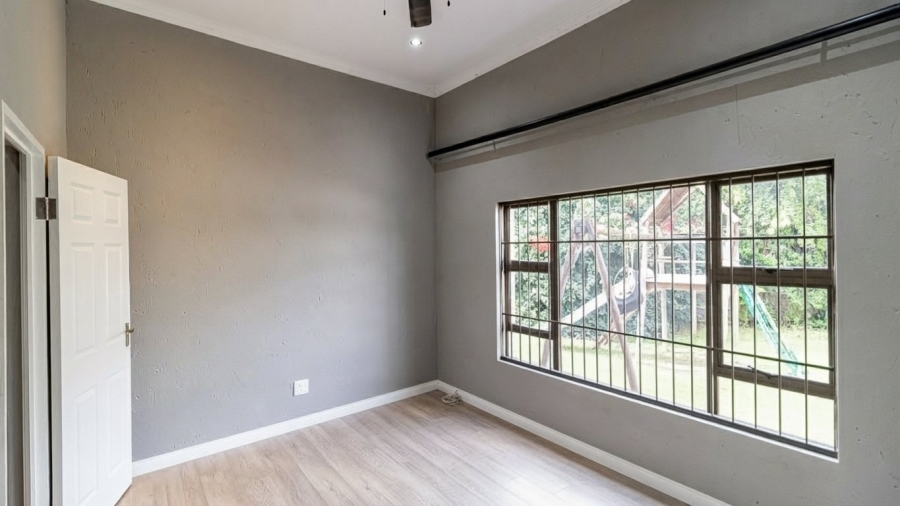 7 Bedroom Property for Sale in Bryanston Gauteng