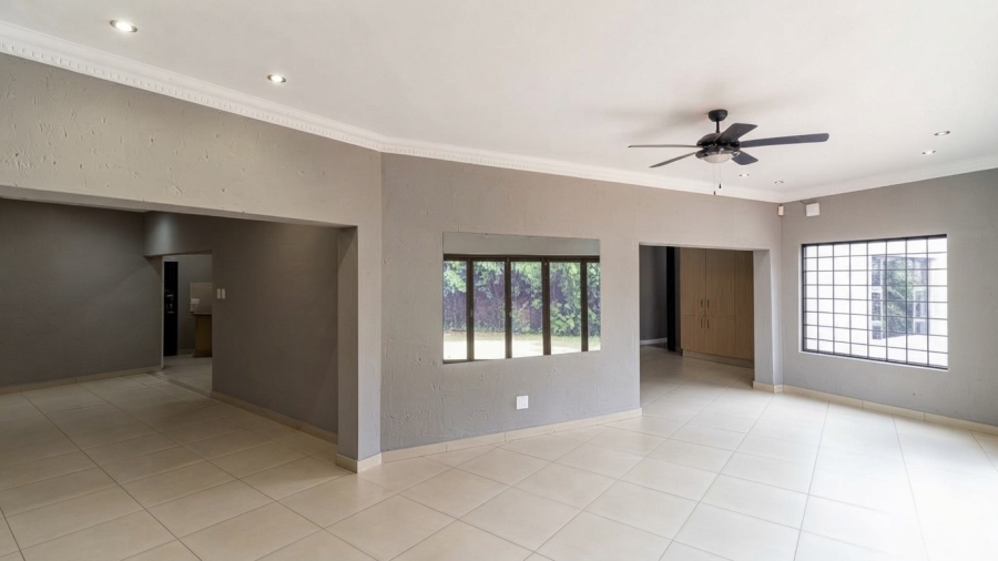 7 Bedroom Property for Sale in Bryanston Gauteng