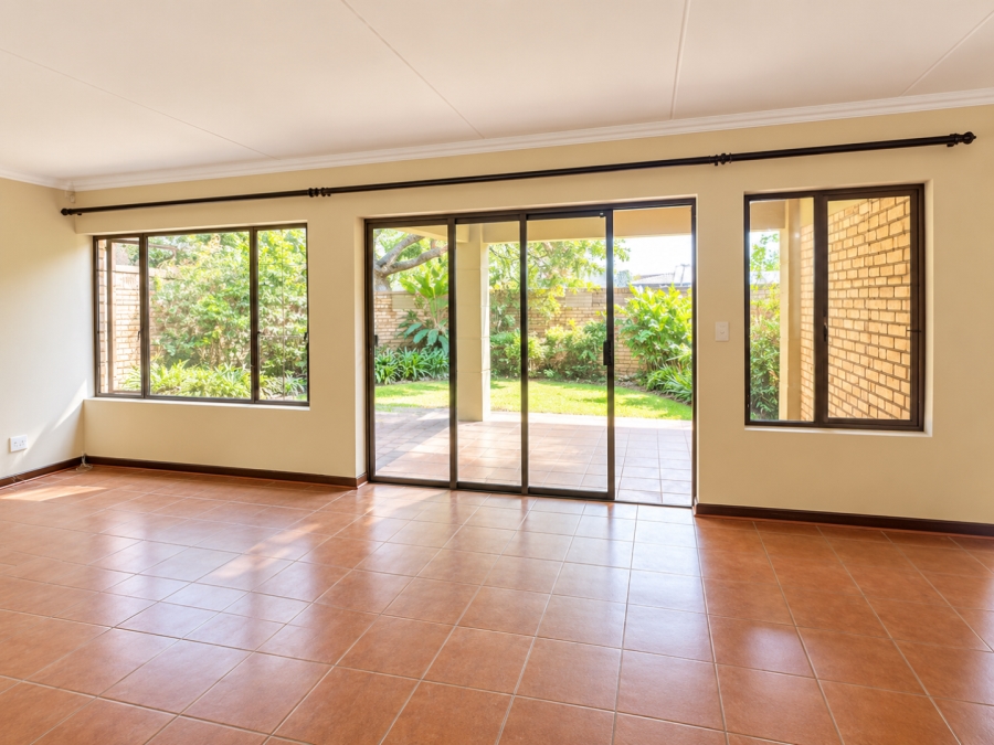 To Let 3 Bedroom Property for Rent in Fourways Gauteng