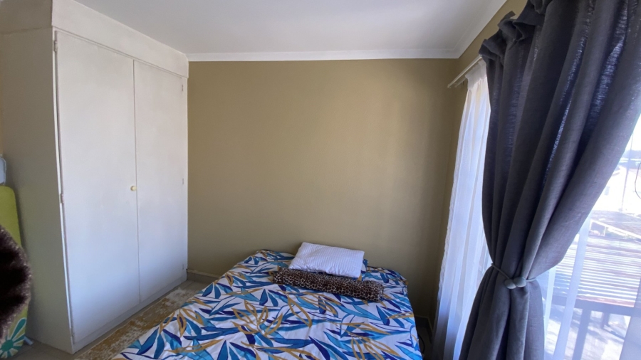 To Let 2 Bedroom Property for Rent in Sonneglans Gauteng