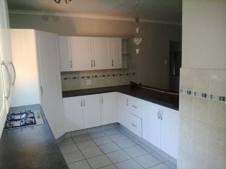 To Let 3 Bedroom Property for Rent in The Reeds Gauteng