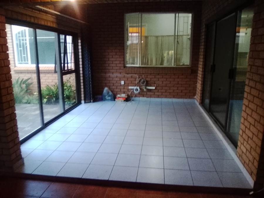 To Let 3 Bedroom Property for Rent in The Reeds Gauteng