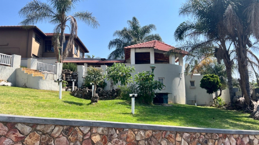 5 Bedroom Property for Sale in Bassonia Gauteng