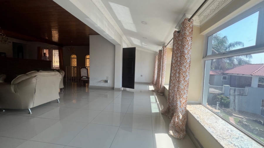 5 Bedroom Property for Sale in Bassonia Gauteng