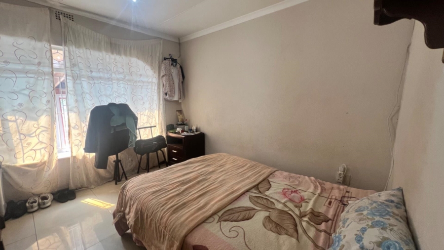 5 Bedroom Property for Sale in Bassonia Gauteng