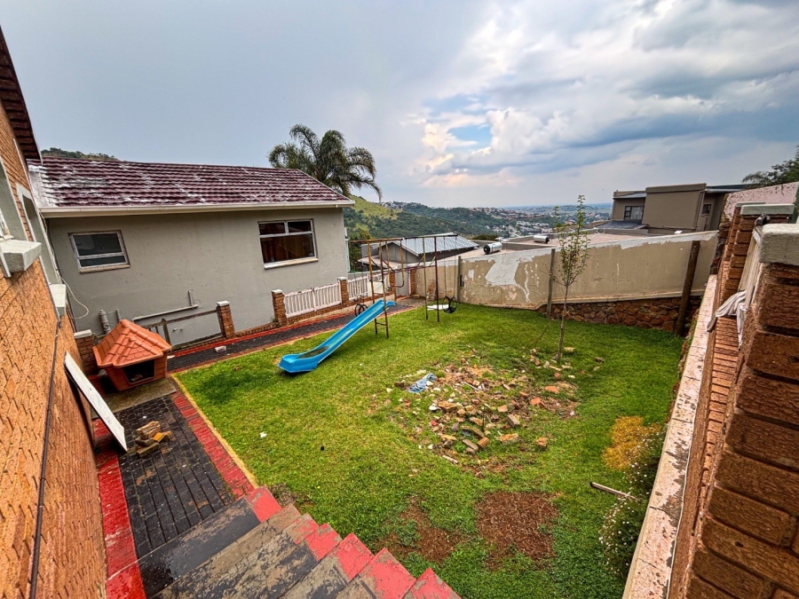 5 Bedroom Property for Sale in Bassonia Gauteng