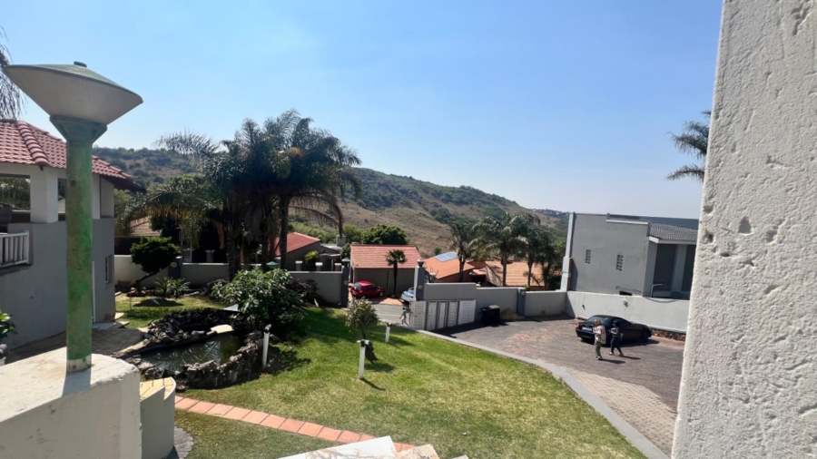 5 Bedroom Property for Sale in Bassonia Gauteng