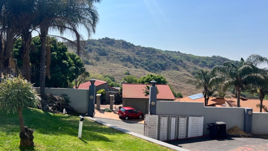 5 Bedroom Property for Sale in Bassonia Gauteng