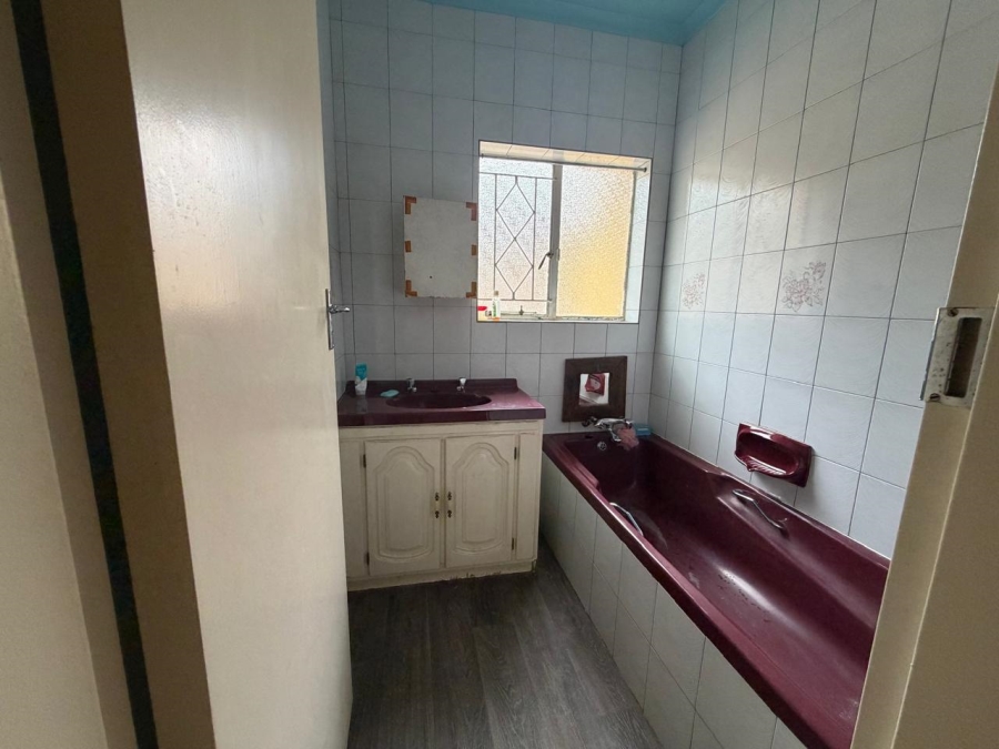 4 Bedroom Property for Sale in Risana Gauteng