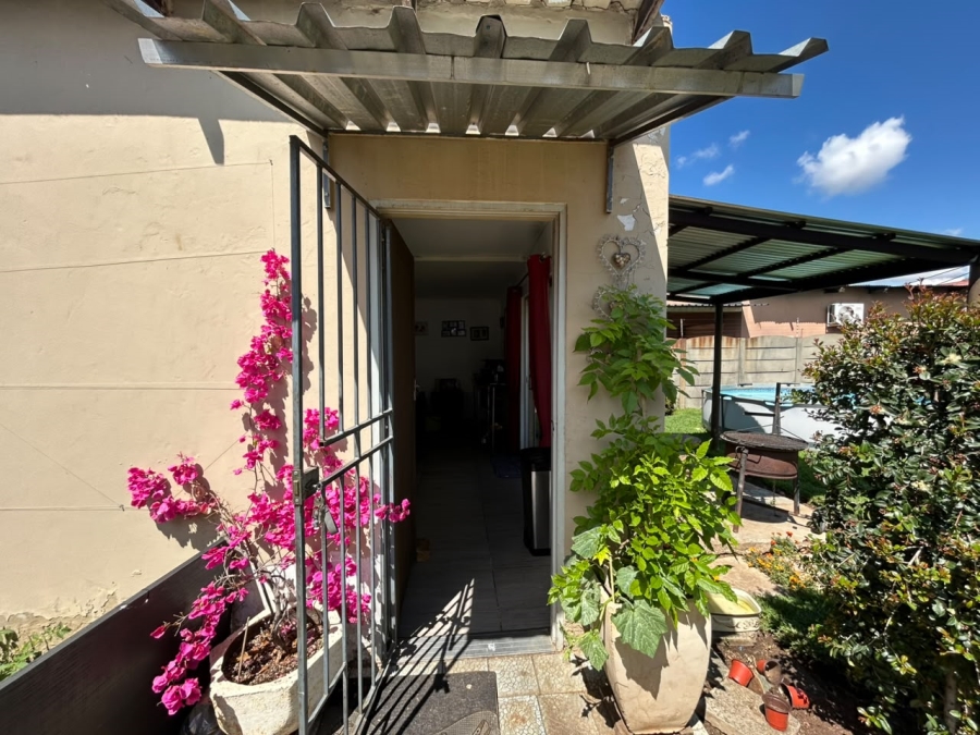 3 Bedroom Property for Sale in Florentia Gauteng