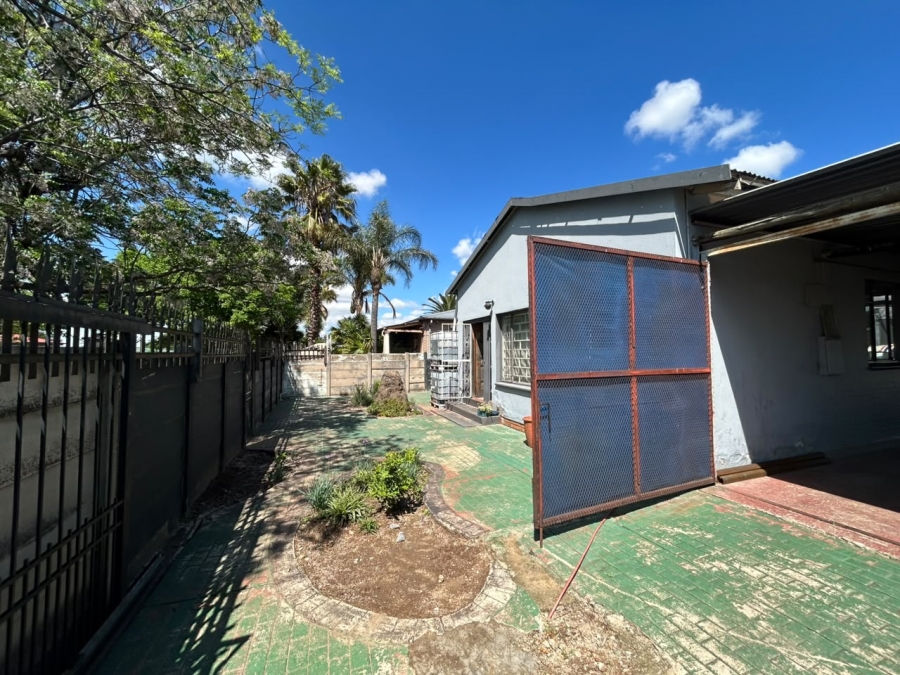 3 Bedroom Property for Sale in Florentia Gauteng