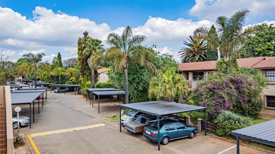 2 Bedroom Property for Sale in Lakefield Gauteng