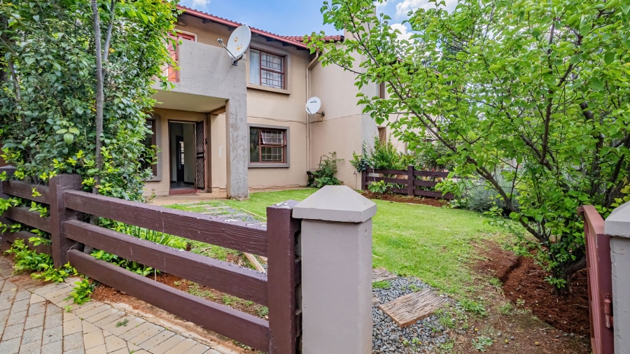 2 Bedroom Property for Sale in Lakefield Gauteng