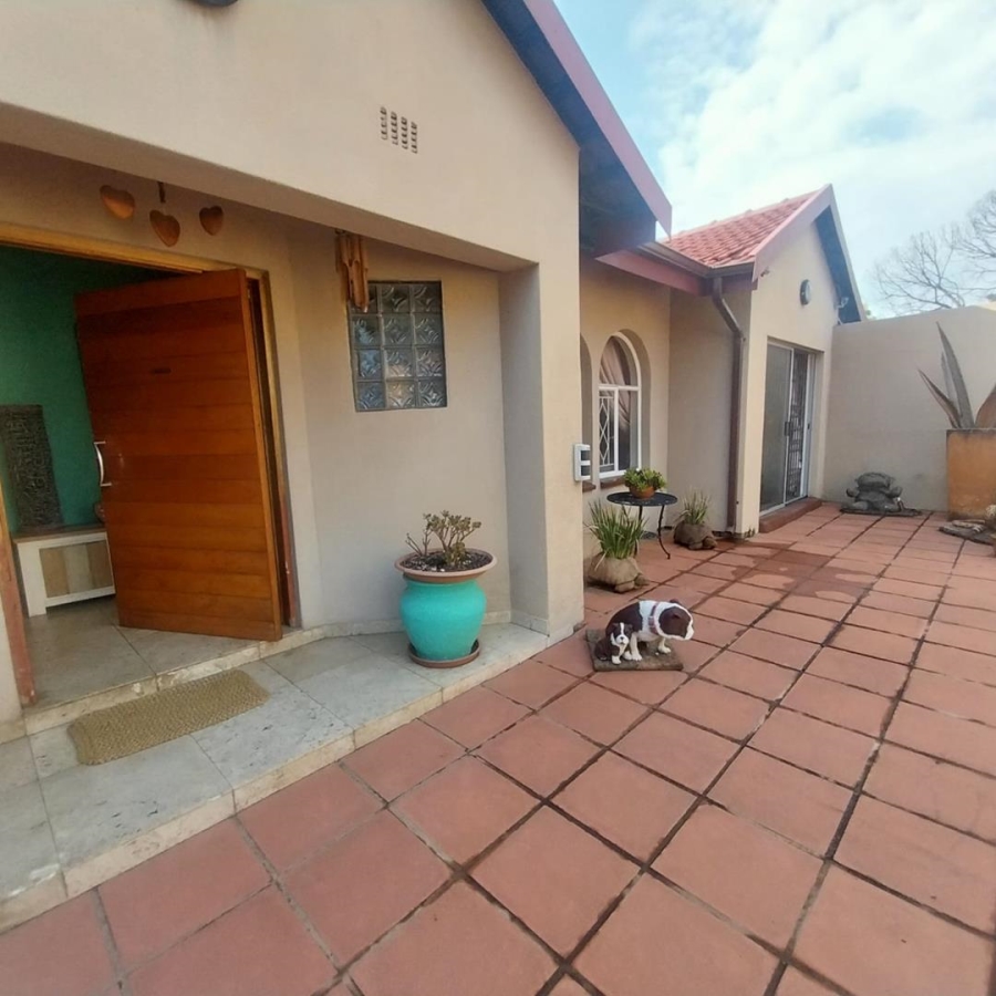 4 Bedroom Property for Sale in Randhart Gauteng