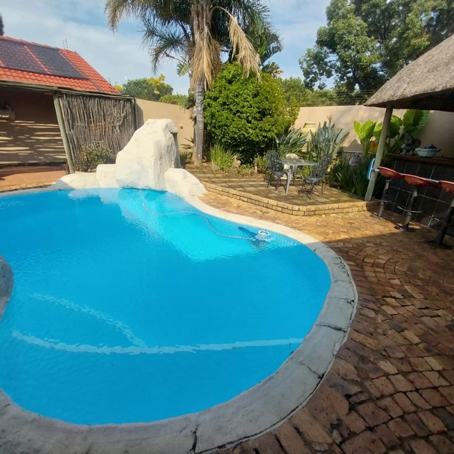 4 Bedroom Property for Sale in Randhart Gauteng