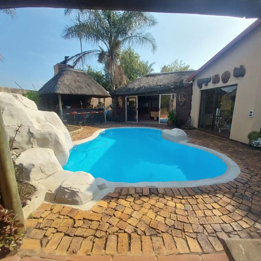 4 Bedroom Property for Sale in Randhart Gauteng