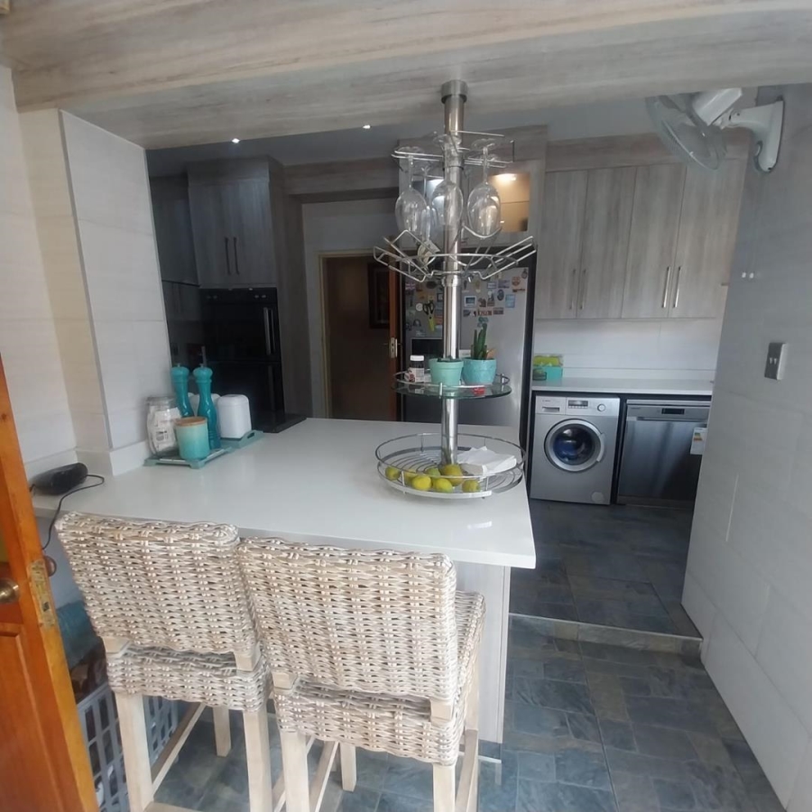 4 Bedroom Property for Sale in Randhart Gauteng