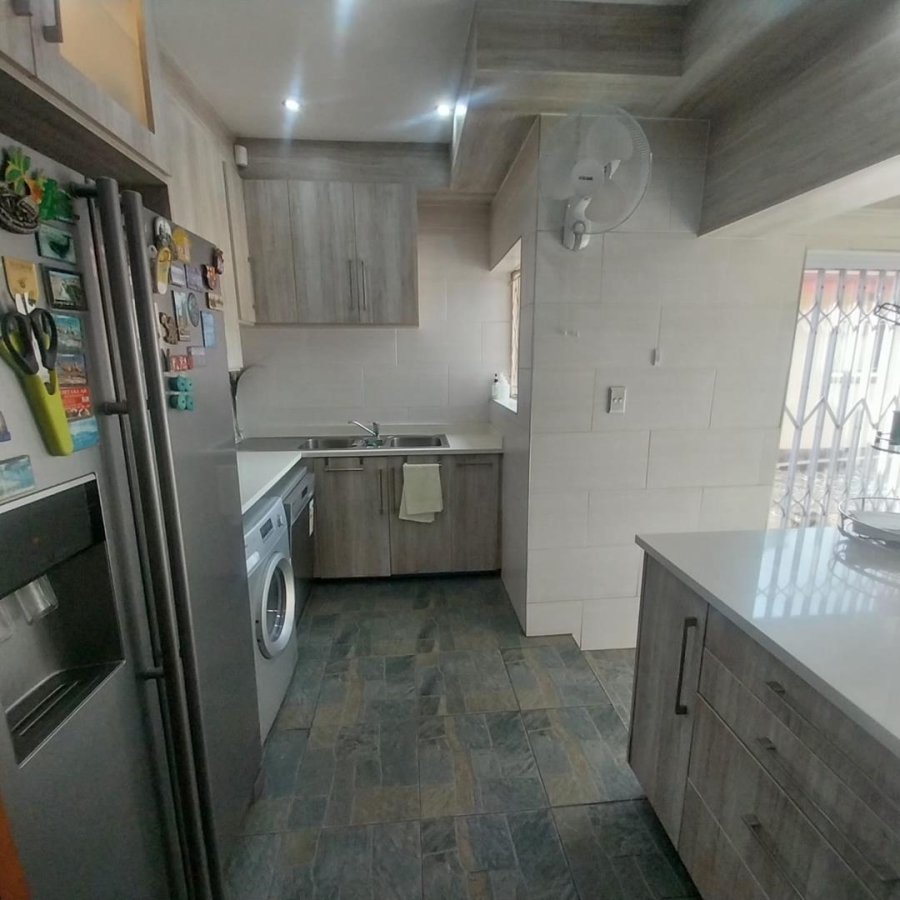 4 Bedroom Property for Sale in Randhart Gauteng