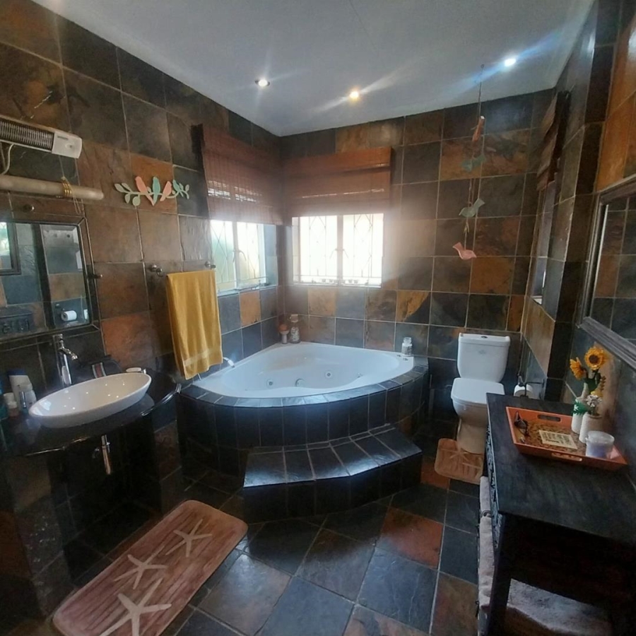 4 Bedroom Property for Sale in Randhart Gauteng