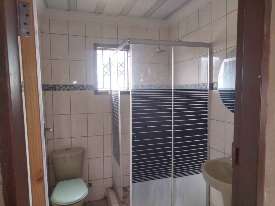 2 Bedroom Property for Sale in Soshanguve V Gauteng