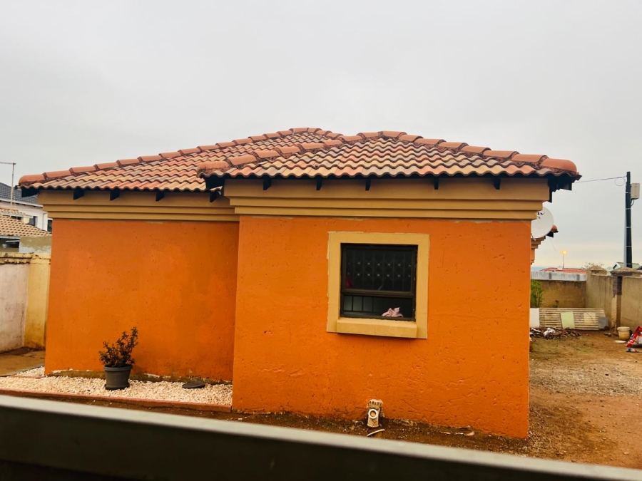 To Let 3 Bedroom Property for Rent in Protea North Gauteng