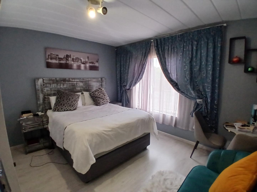 To Let 2 Bedroom Property for Rent in Noordwyk Gauteng
