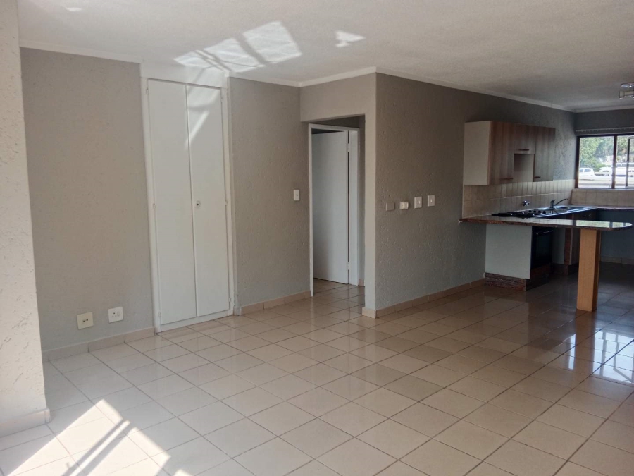 To Let 2 Bedroom Property for Rent in Dowerglen Gauteng