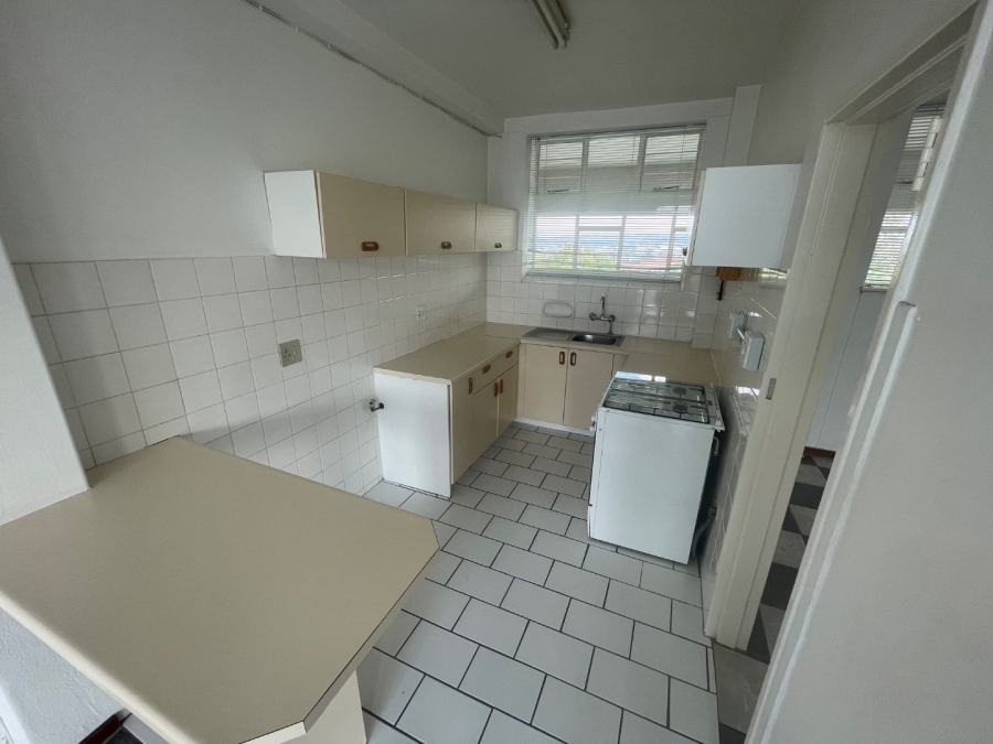To Let 1 Bedroom Property for Rent in Illovo Gauteng