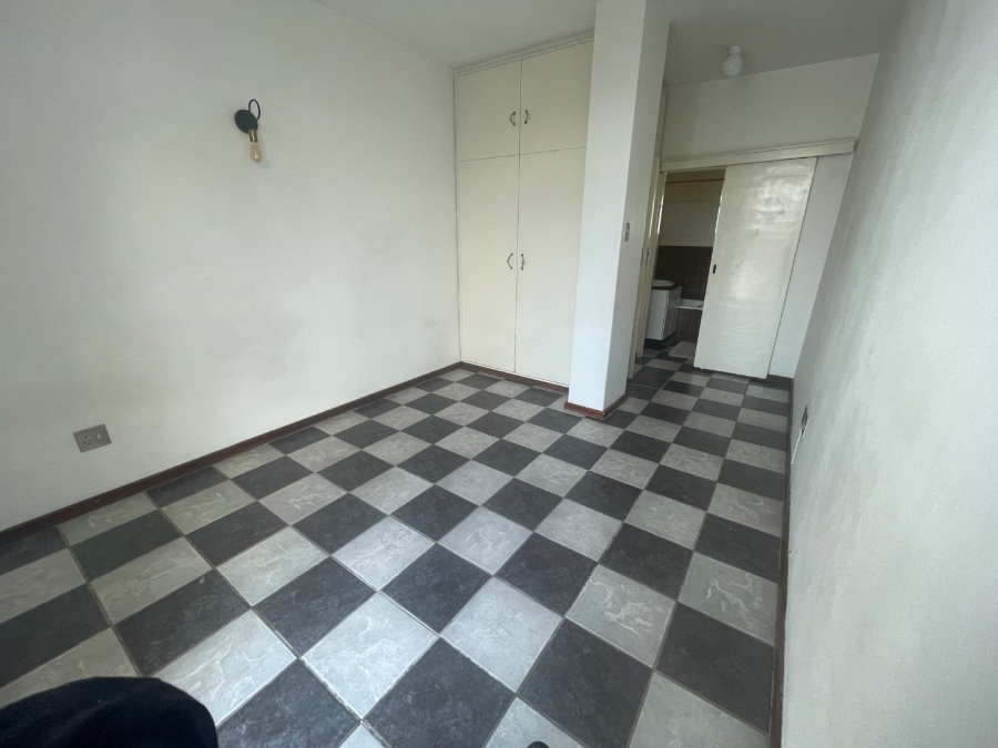 To Let 1 Bedroom Property for Rent in Illovo Gauteng