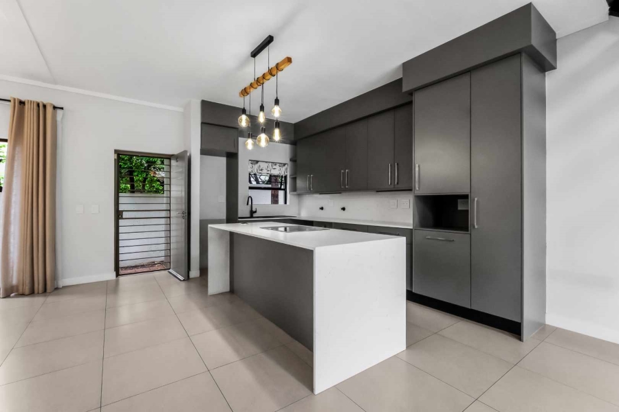 2 Bedroom Property for Sale in Lonehill Gauteng