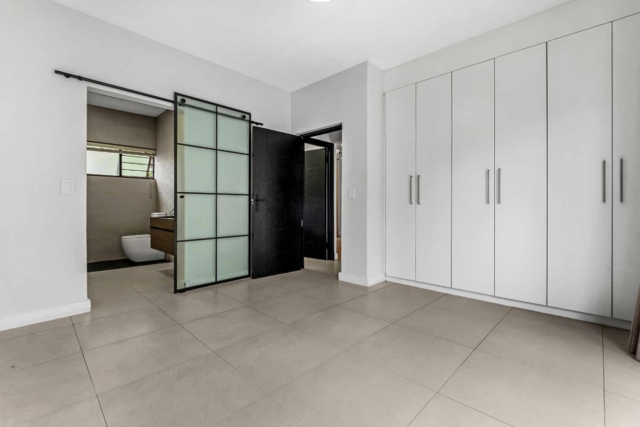2 Bedroom Property for Sale in Lonehill Gauteng