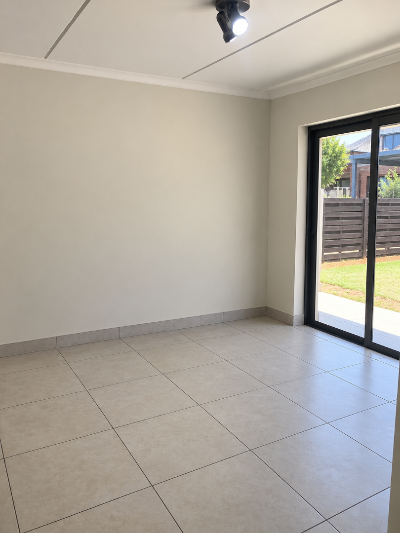 1 Bedroom Property for Sale in Modderfontein Gauteng