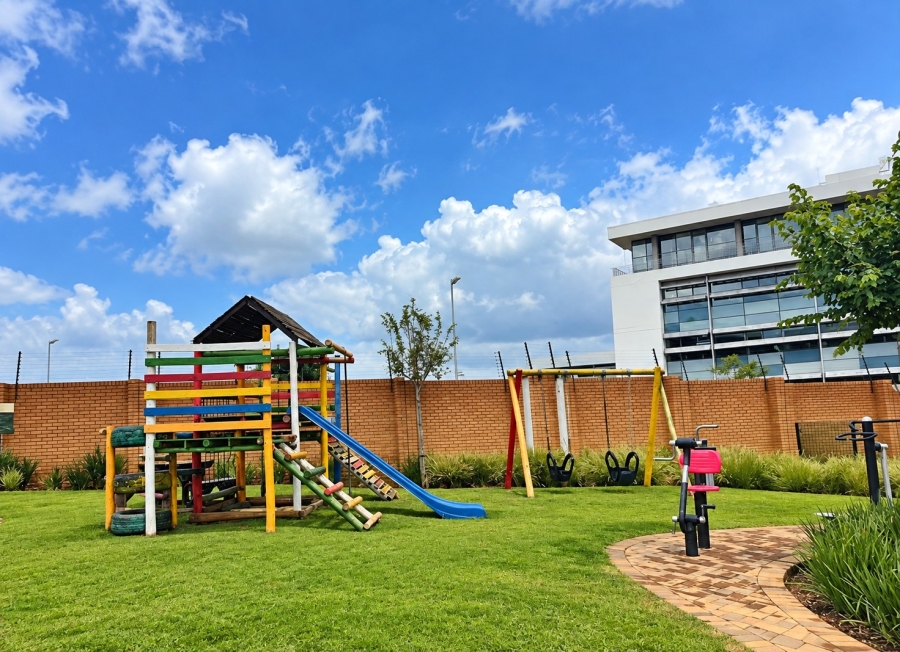 1 Bedroom Property for Sale in Modderfontein Gauteng