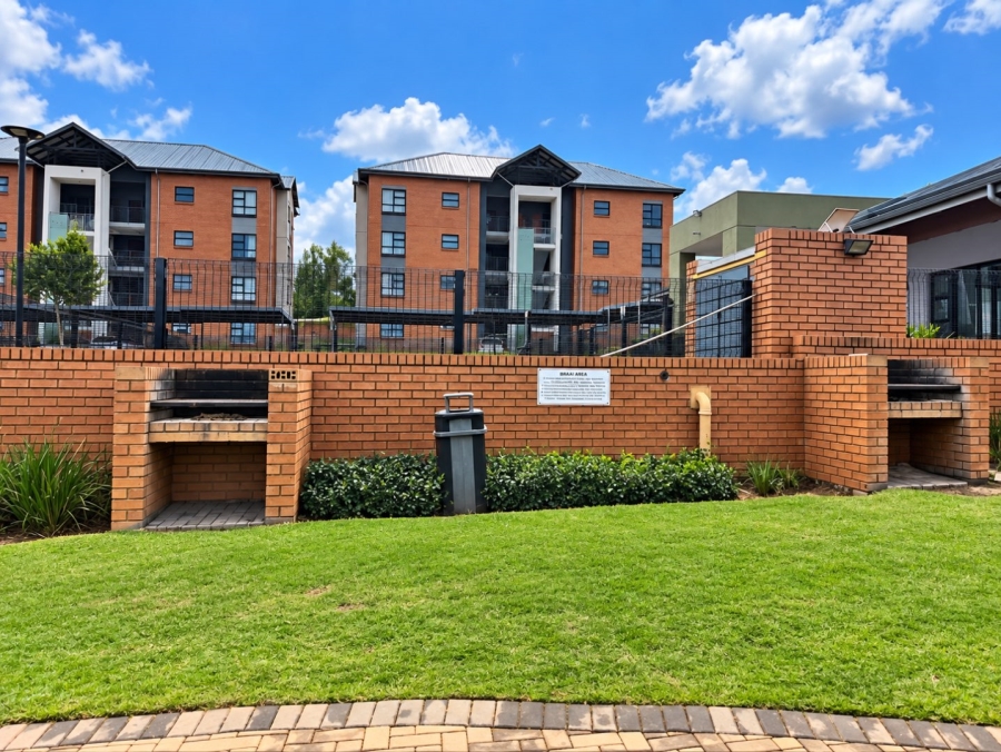 1 Bedroom Property for Sale in Modderfontein Gauteng