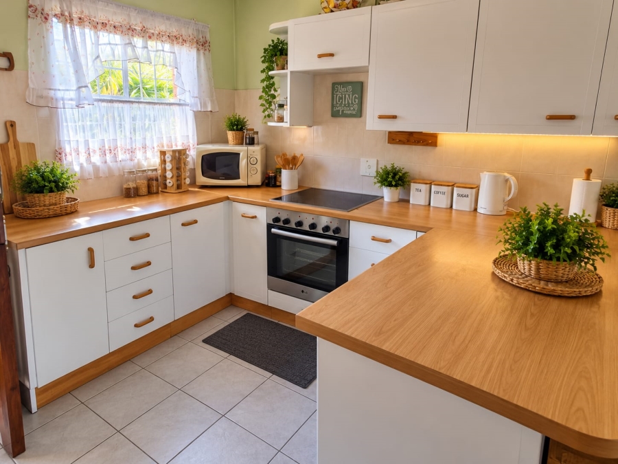 2 Bedroom Property for Sale in Die Hoewes Gauteng