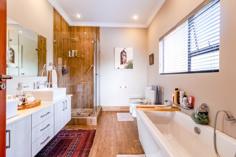 4 Bedroom Property for Sale in Eye of Africa Gauteng