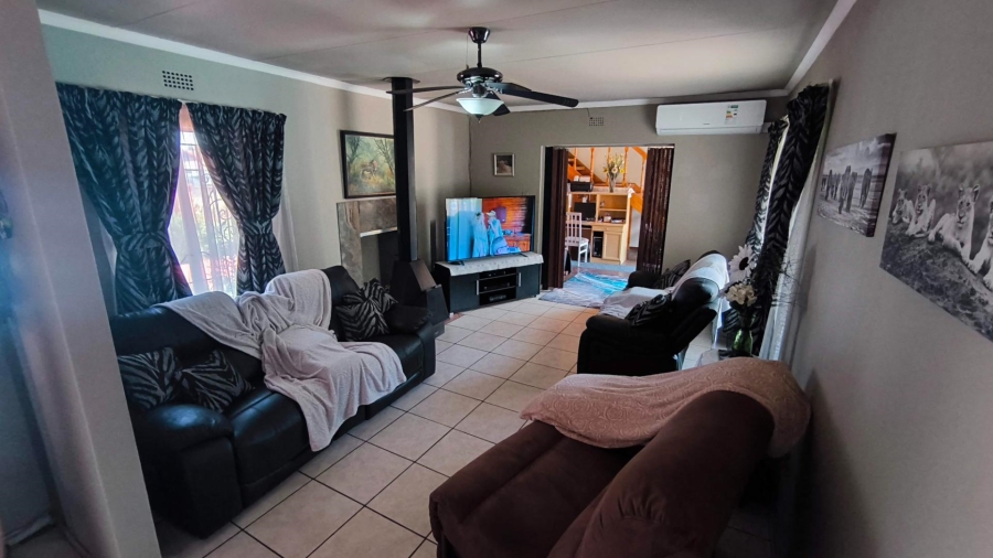 4 Bedroom Property for Sale in Brackendowns Gauteng