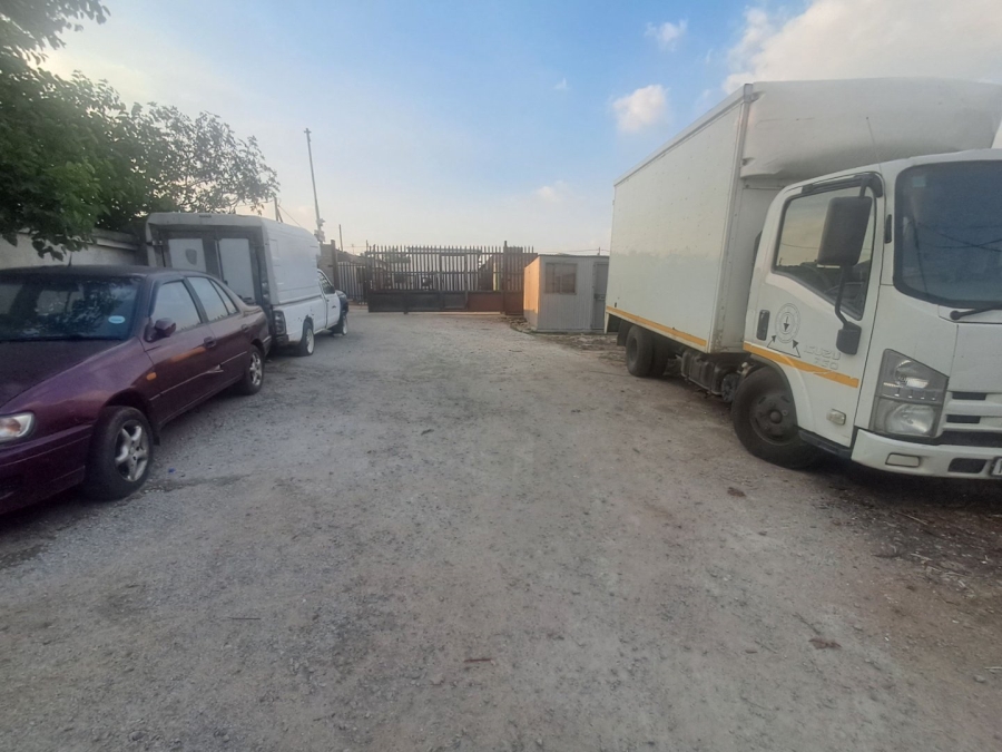 2 Bedroom Property for Sale in Kaalfontein Gauteng