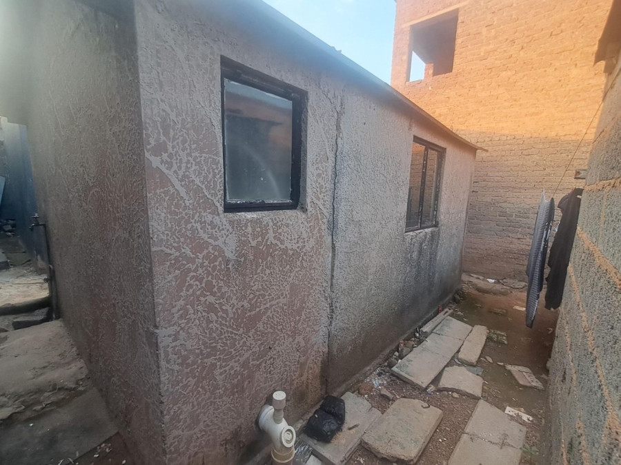 2 Bedroom Property for Sale in Kaalfontein Gauteng