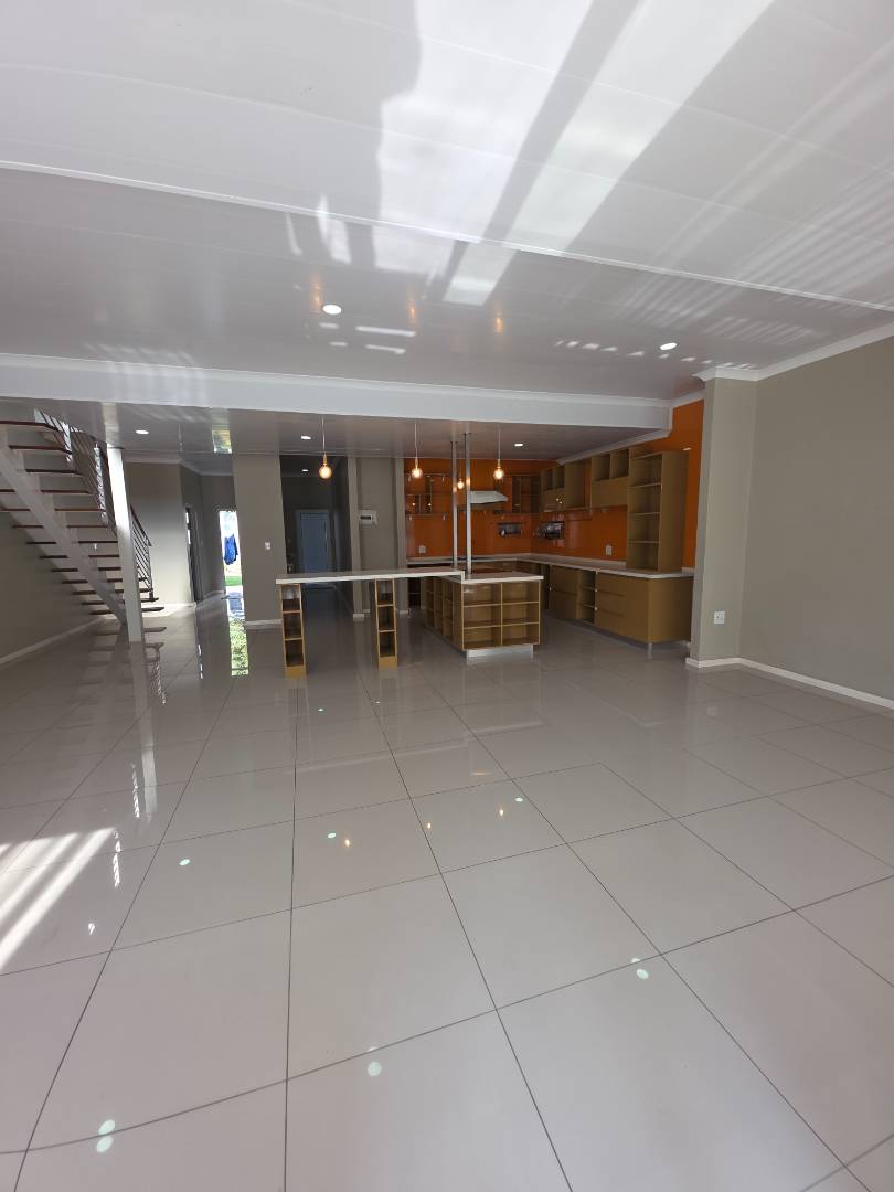 4 Bedroom Property for Sale in Morningside Manor Gauteng